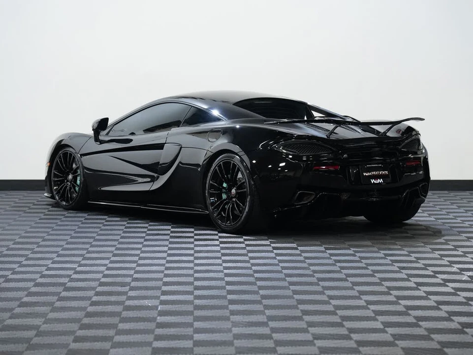 2017 McLaren 570S - Image 8 of 31