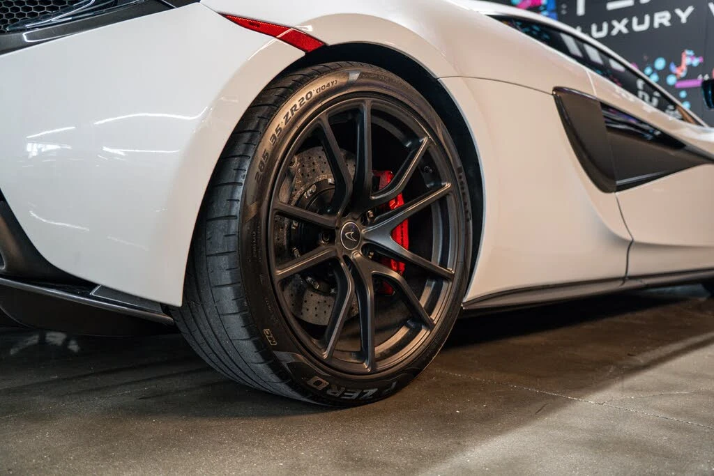 2017 McLaren 570S - Image 17 of 23