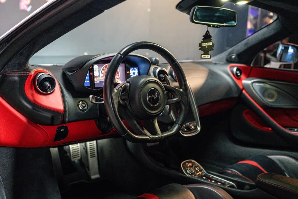 2017 McLaren 570S - Image 8 of 23