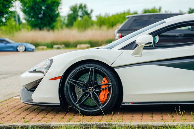 2017 McLaren 570S - Image 4 of 7