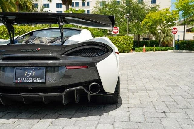2017 McLaren 570S - Image 26 of 31