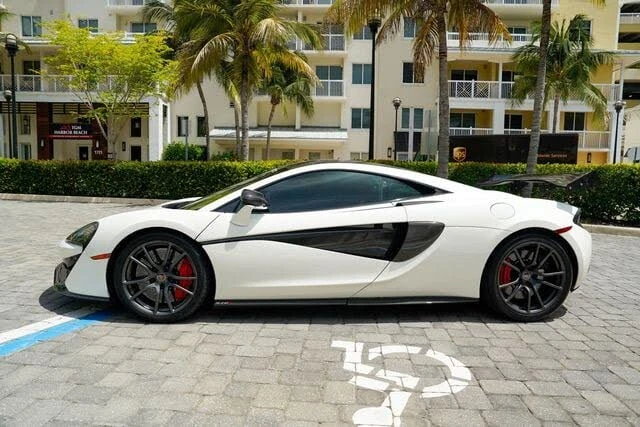2017 McLaren 570S - Image 15 of 31
