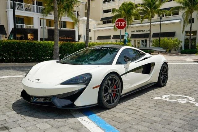 2017 McLaren 570S - Image 2 of 31
