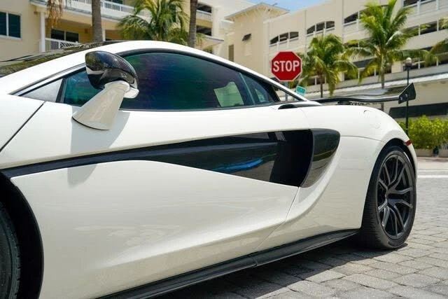 2017 McLaren 570S - Image 11 of 31