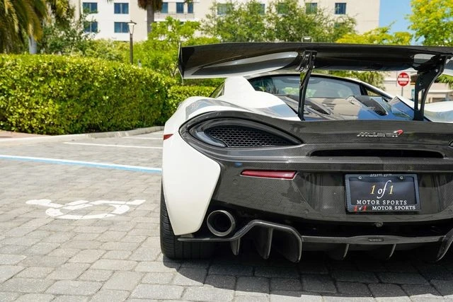 2017 McLaren 570S - Image 24 of 31