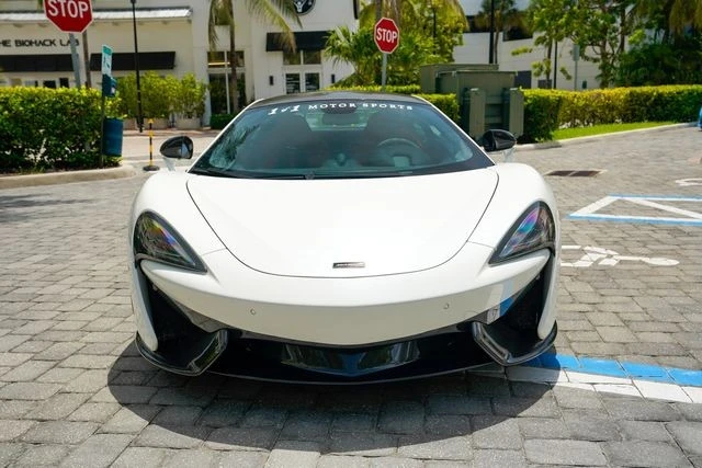 2017 McLaren 570S - Image 5 of 31