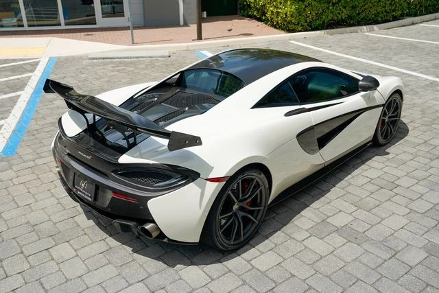2017 McLaren 570S - Image 28 of 31