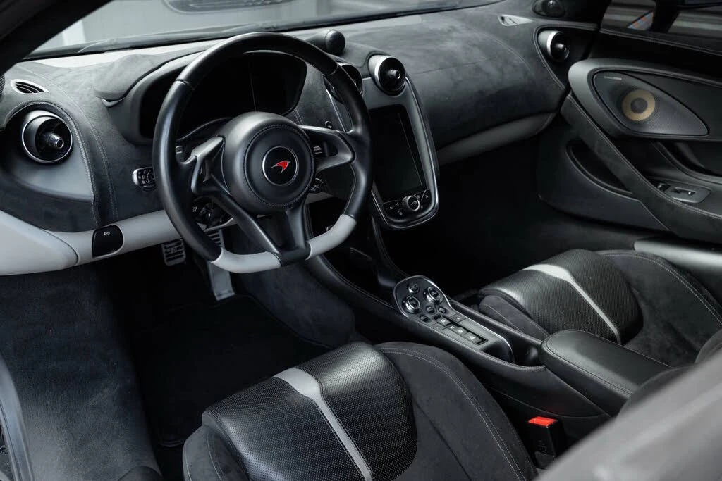 2017 McLaren 570S - Image 14 of 27
