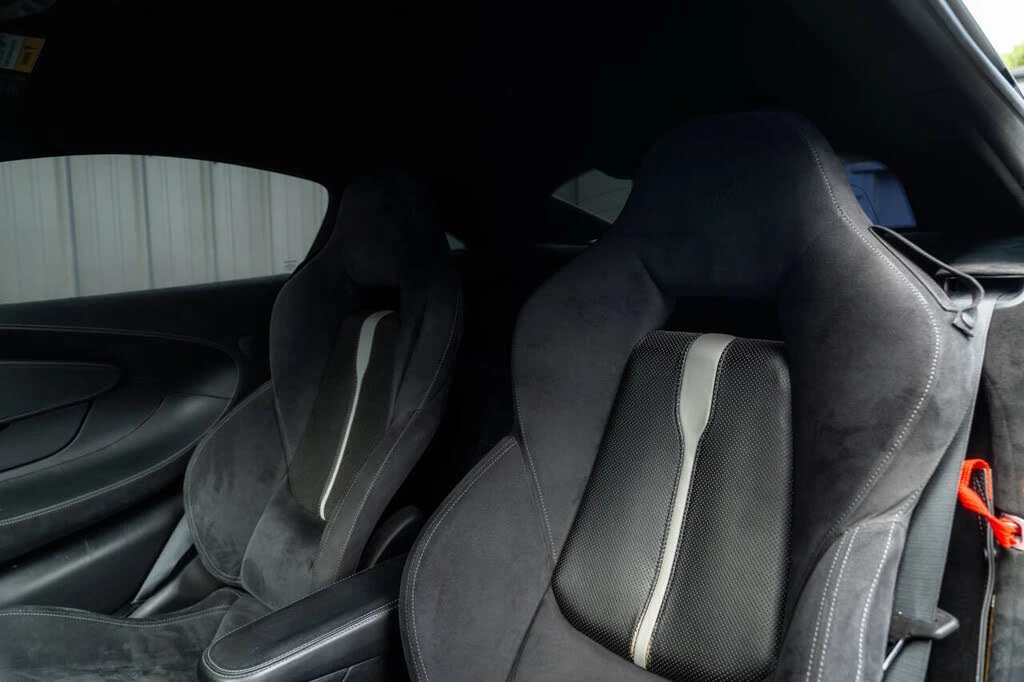 2017 McLaren 570S - Image 19 of 27