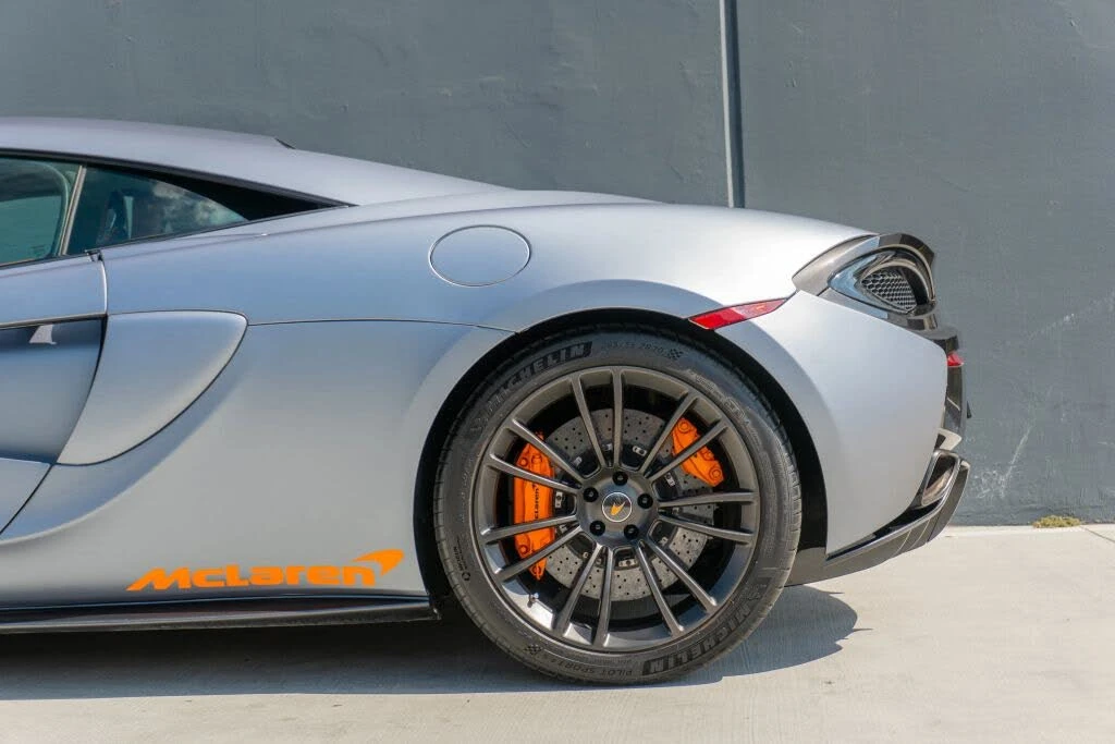 2017 McLaren 570S - Image 17 of 31