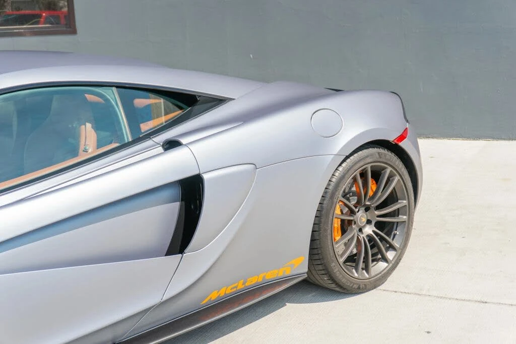 2017 McLaren 570S - Image 23 of 31