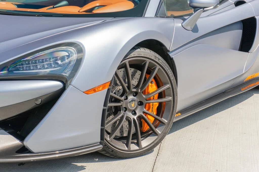 2017 McLaren 570S - Image 22 of 31