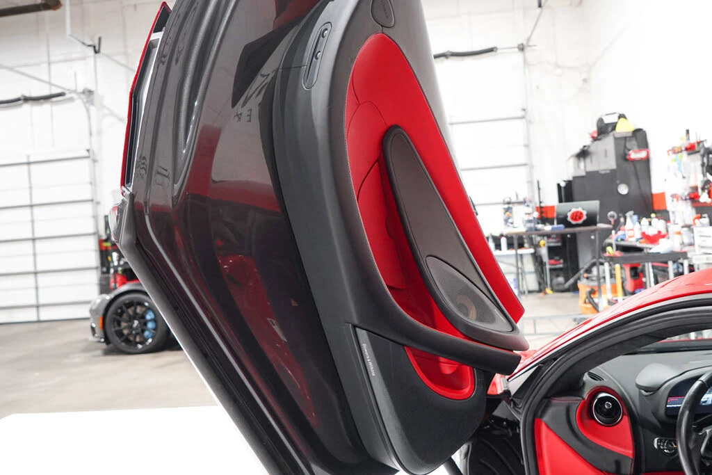 2017 McLaren 570S - Image 21 of 31