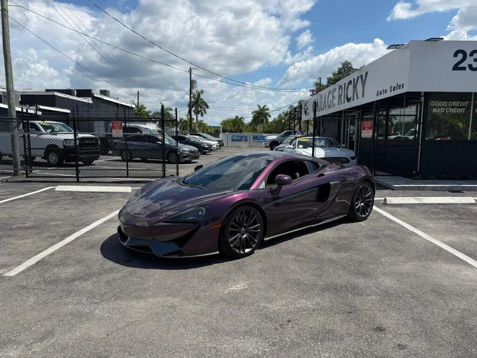 2017 McLaren 570S - Image 2 of 23