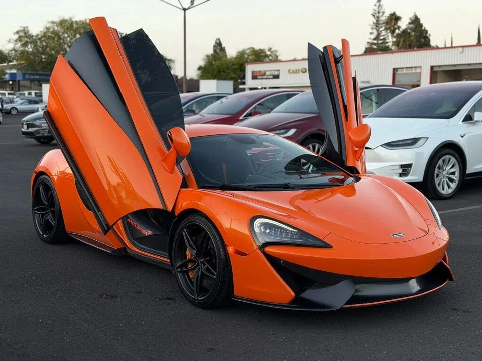 2017 McLaren 570S - Image 6 of 27