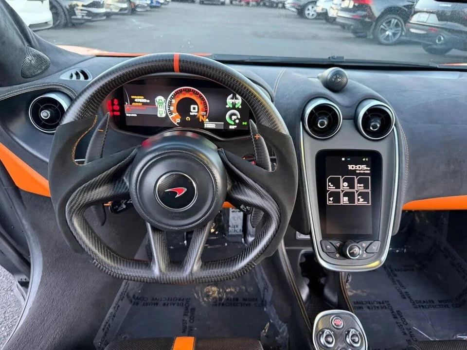2017 McLaren 570S - Image 17 of 27