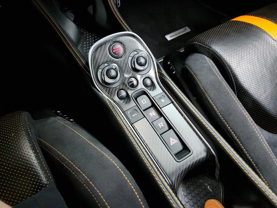 2017 McLaren 570S - Image 17 of 31