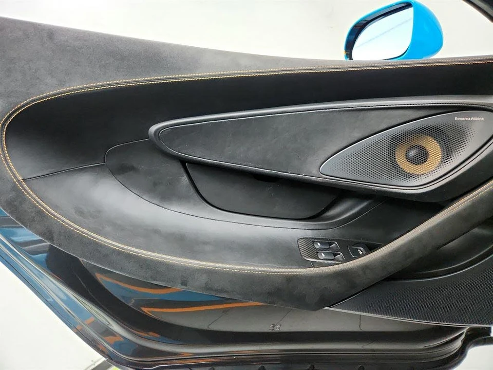 2017 McLaren 570S - Image 22 of 31