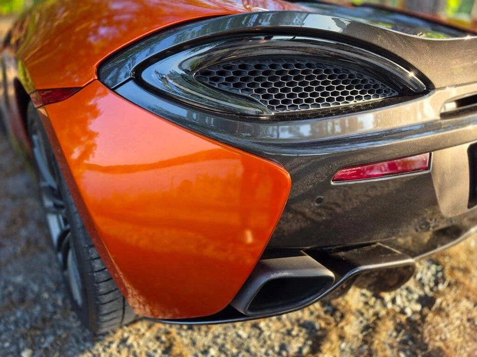 2017 McLaren 570S - Image 14 of 31