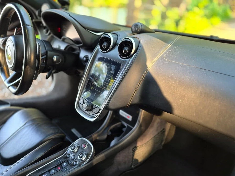 2017 McLaren 570S - Image 29 of 31