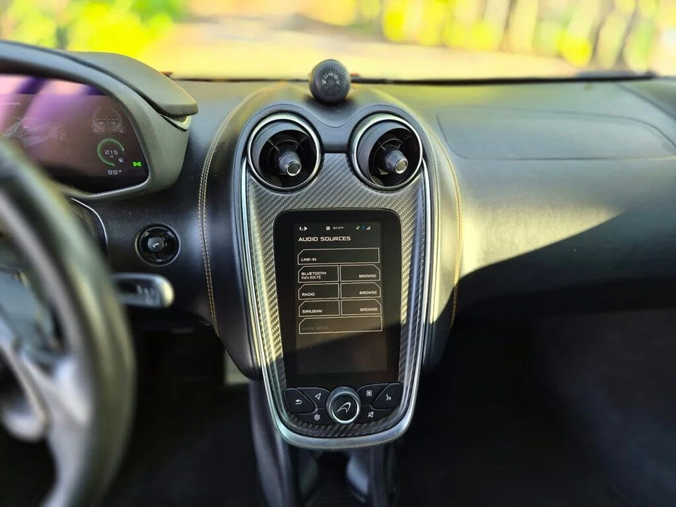 2017 McLaren 570S - Image 25 of 31