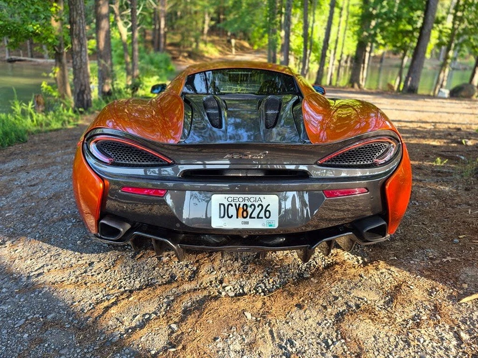 2017 McLaren 570S - Image 17 of 31