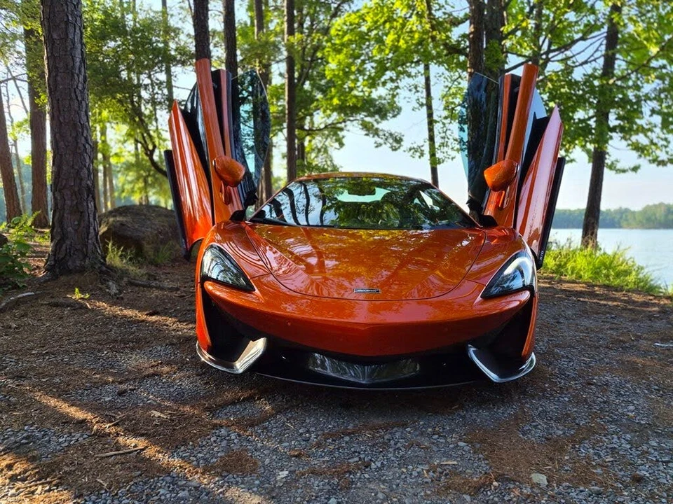 2017 McLaren 570S - Image 9 of 31