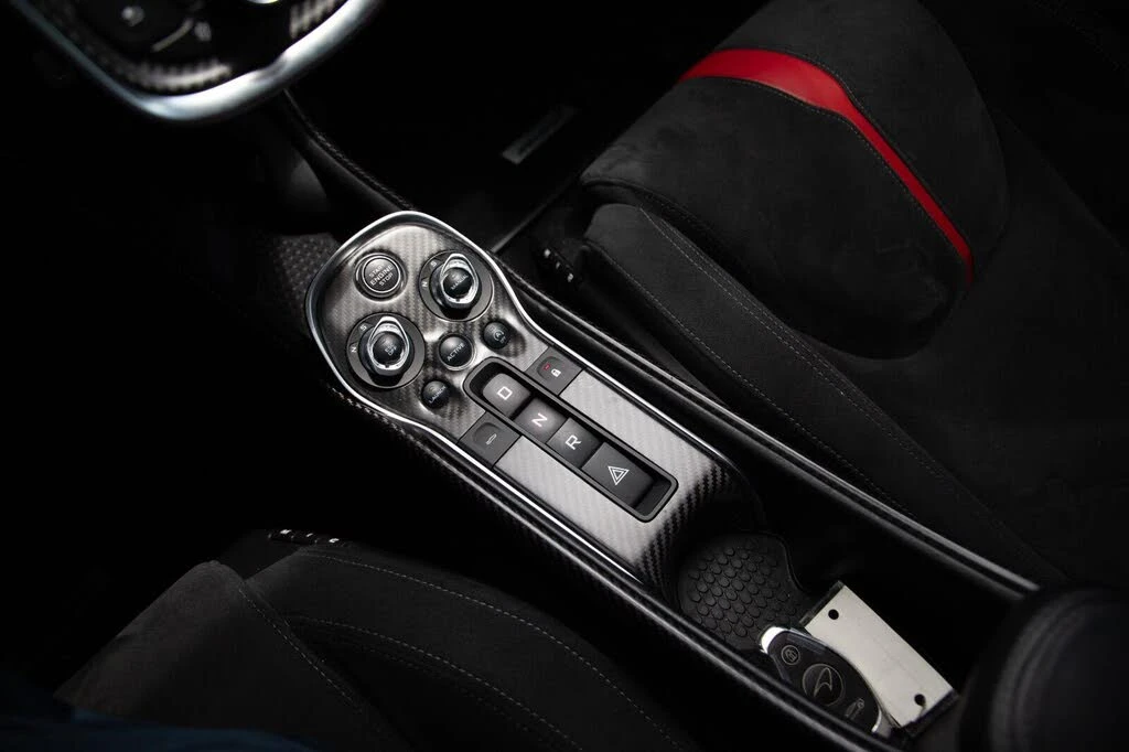 2017 McLaren 570S - Image 10 of 14