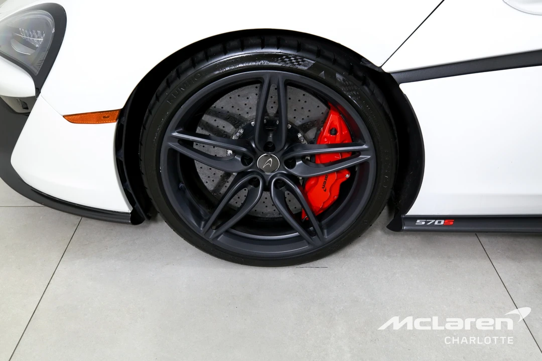 2017 McLaren 570S - Image 24 of 30
