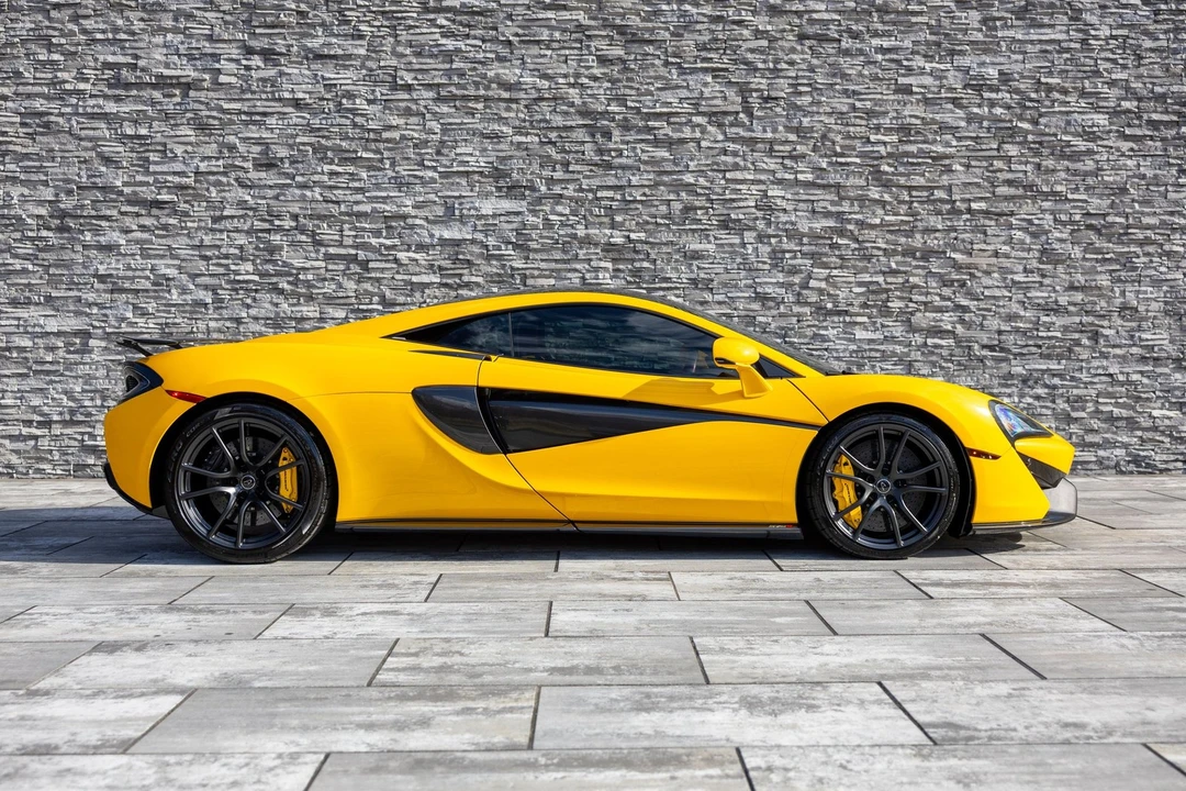 2017 McLaren 570S - Image 10 of 21
