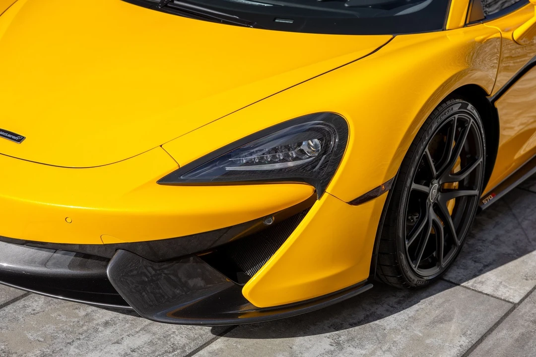 2017 McLaren 570S - Image 19 of 21