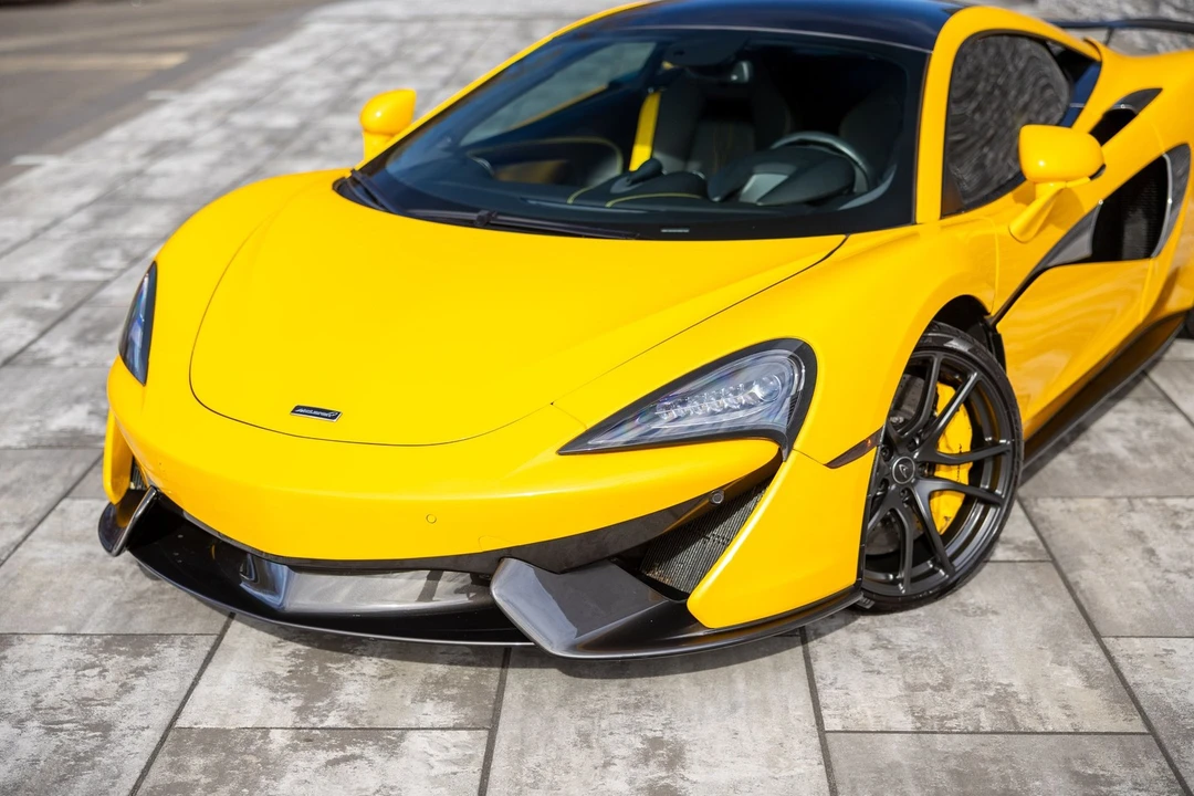 2017 McLaren 570S - Image 3 of 21
