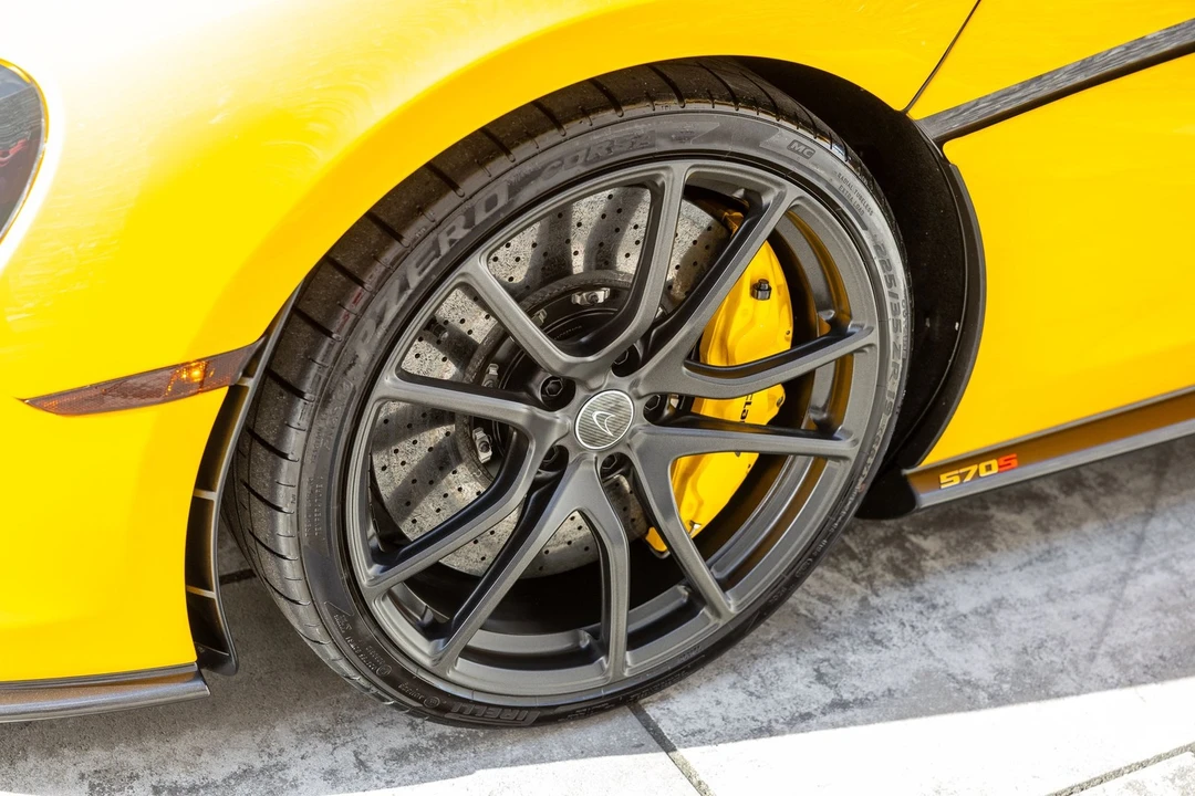 2017 McLaren 570S - Image 20 of 21