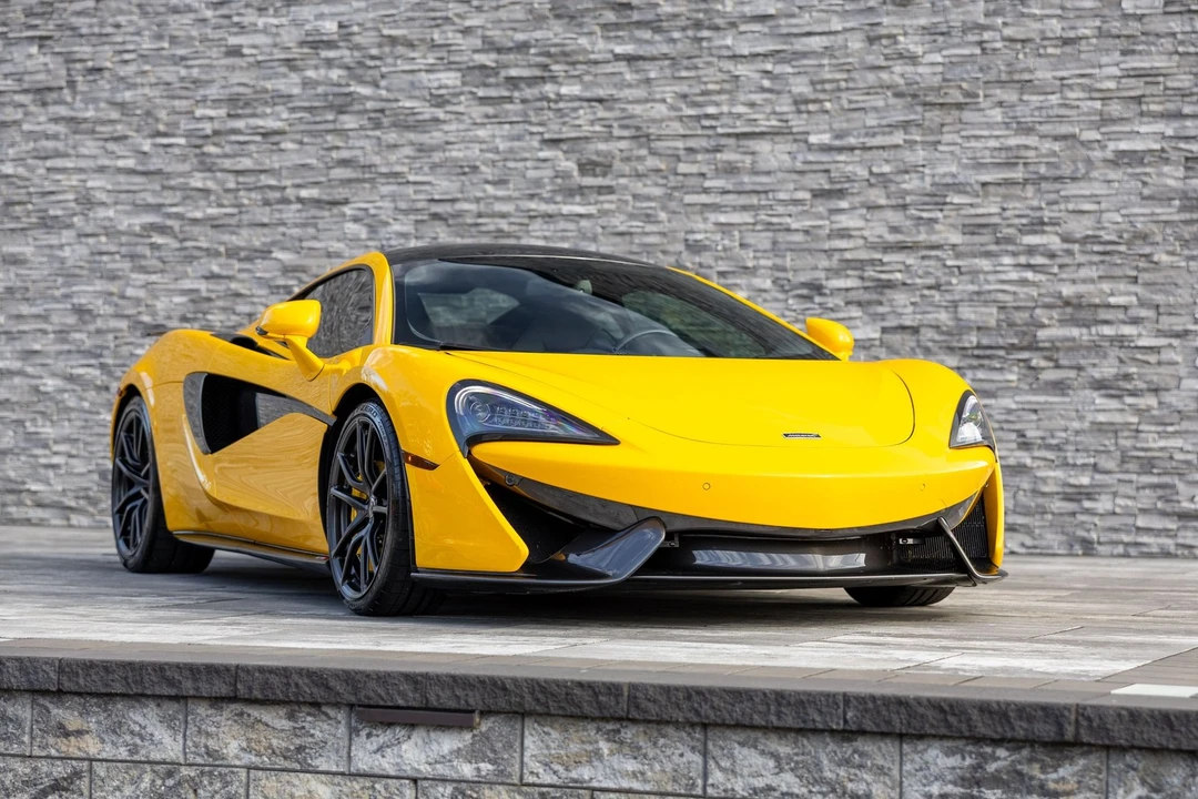 2017 McLaren 570S - Image 8 of 21