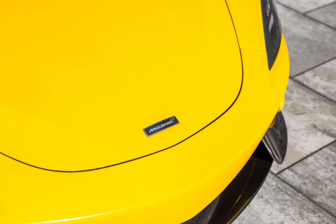 2017 McLaren 570S - Image 18 of 21