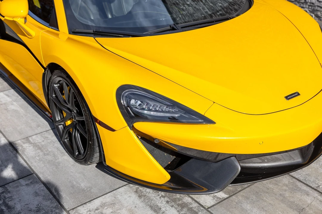 2017 McLaren 570S - Image 17 of 21