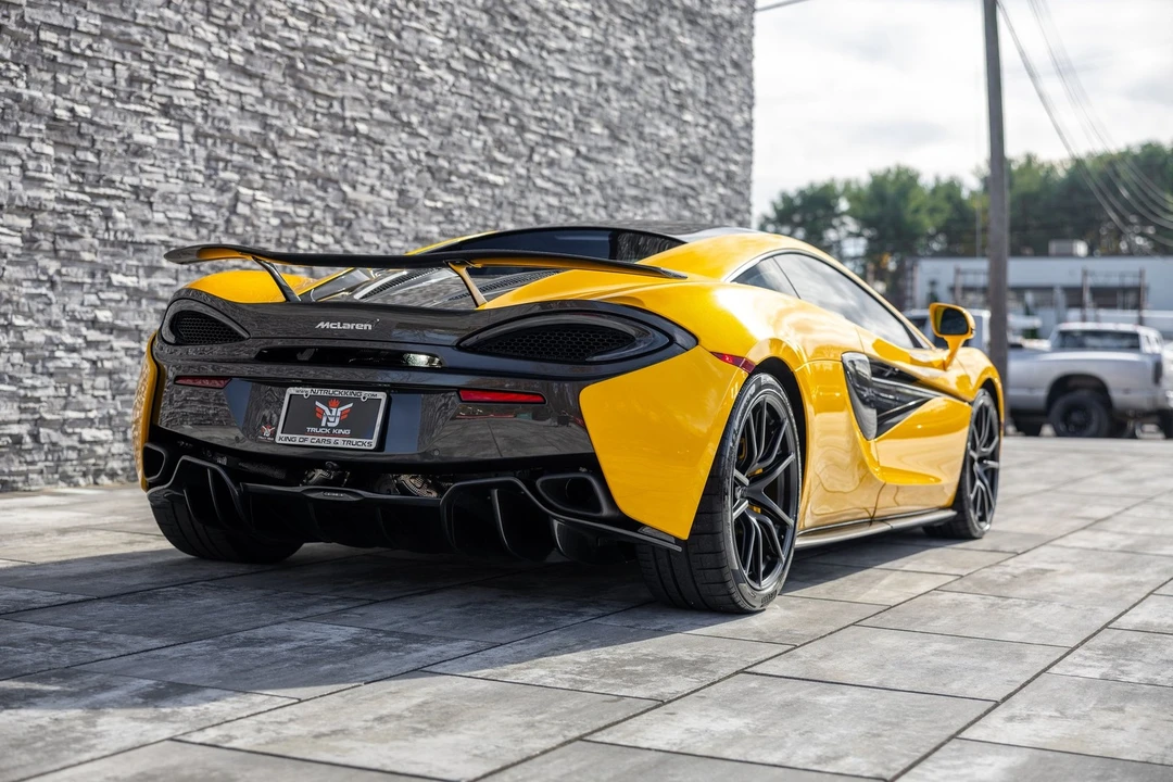2017 McLaren 570S - Image 14 of 21