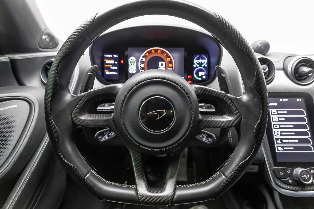2017 McLaren 570S - Image 13 of 31
