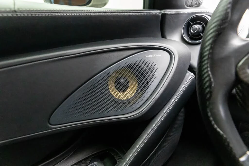 2017 McLaren 570S - Image 27 of 31