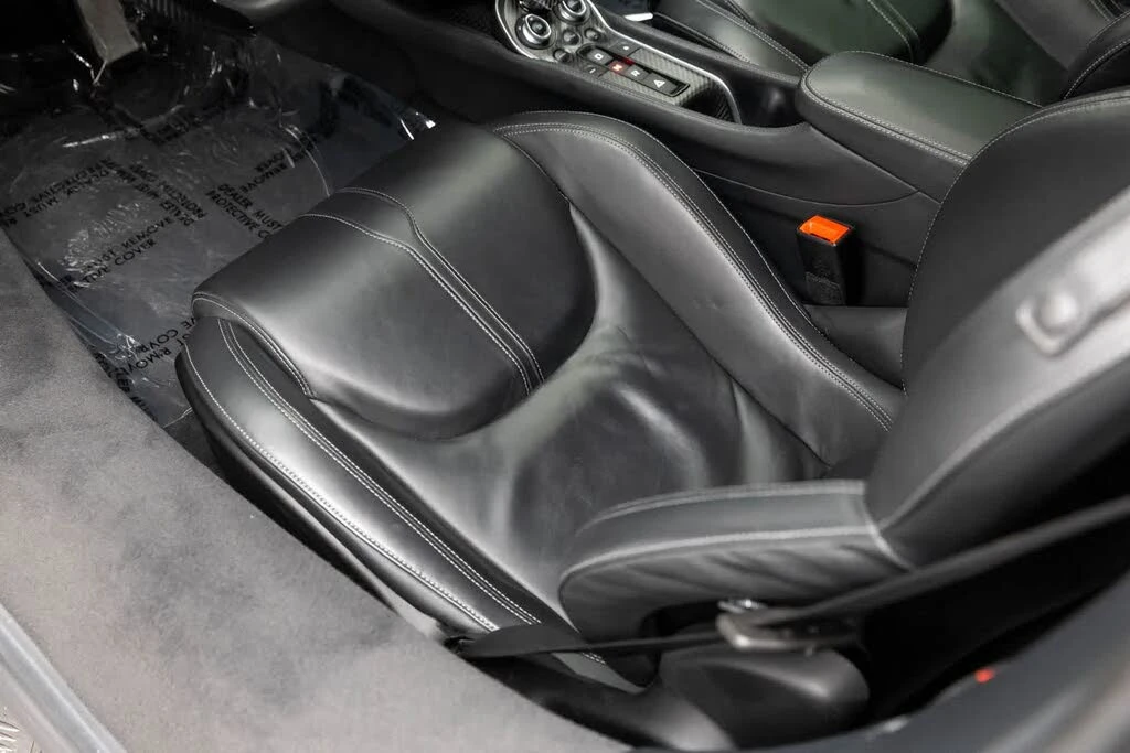 2017 McLaren 570S - Image 24 of 31