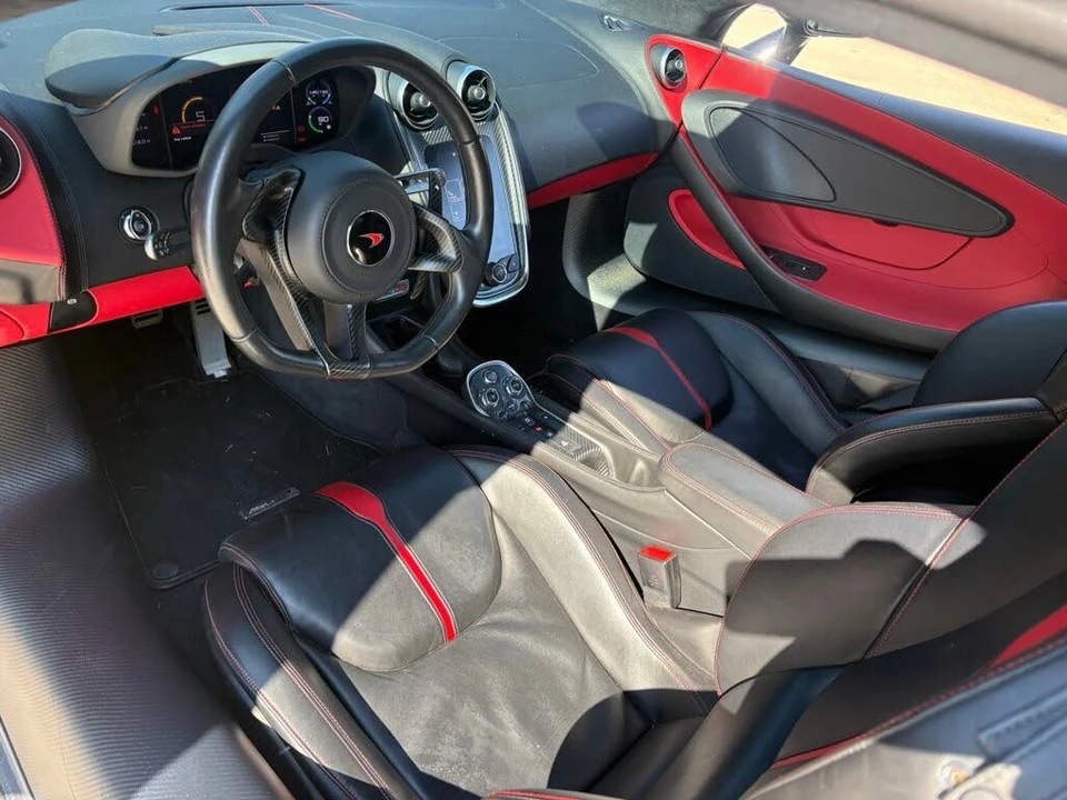 2017 McLaren 570S - Image 7 of 8