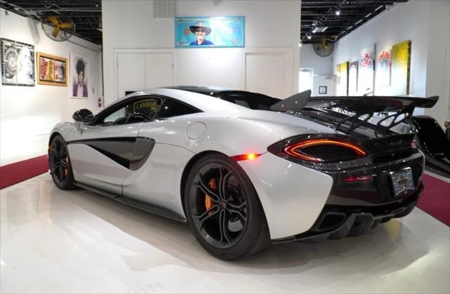 2017 McLaren 570S - Image 5 of 18