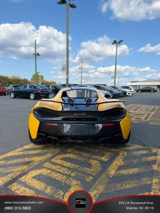 2017 McLaren 570S - Image 5 of 17