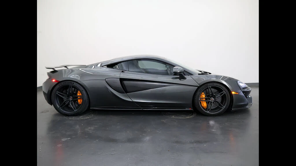 2017 McLaren 570S - Image 2 of 31