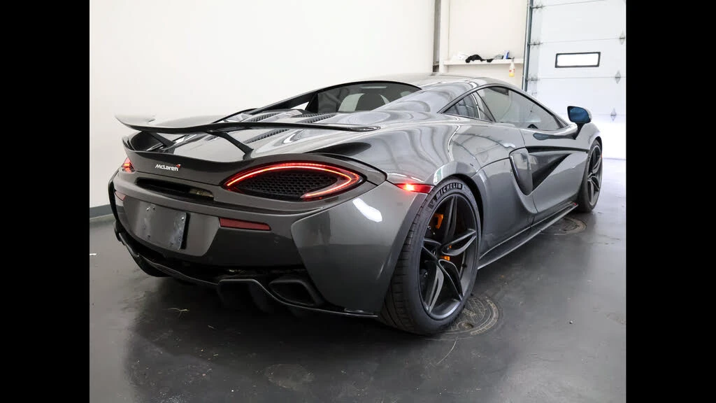 2017 McLaren 570S - Image 3 of 31