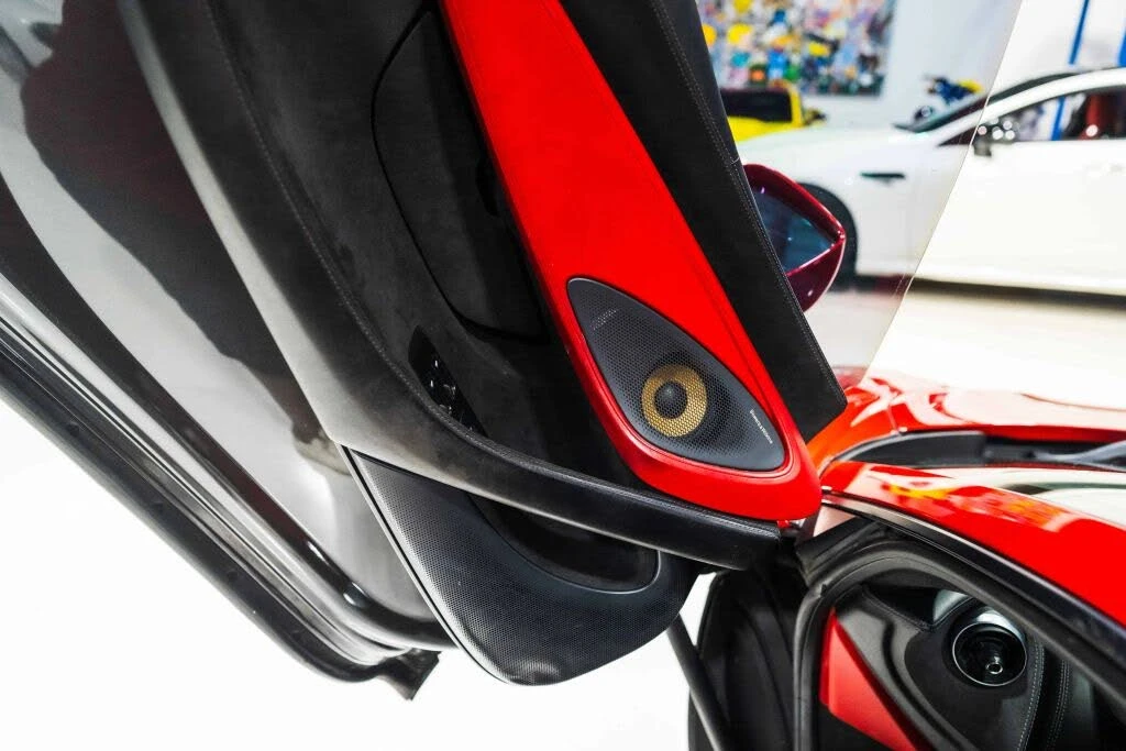 2017 McLaren 570S - Image 16 of 23