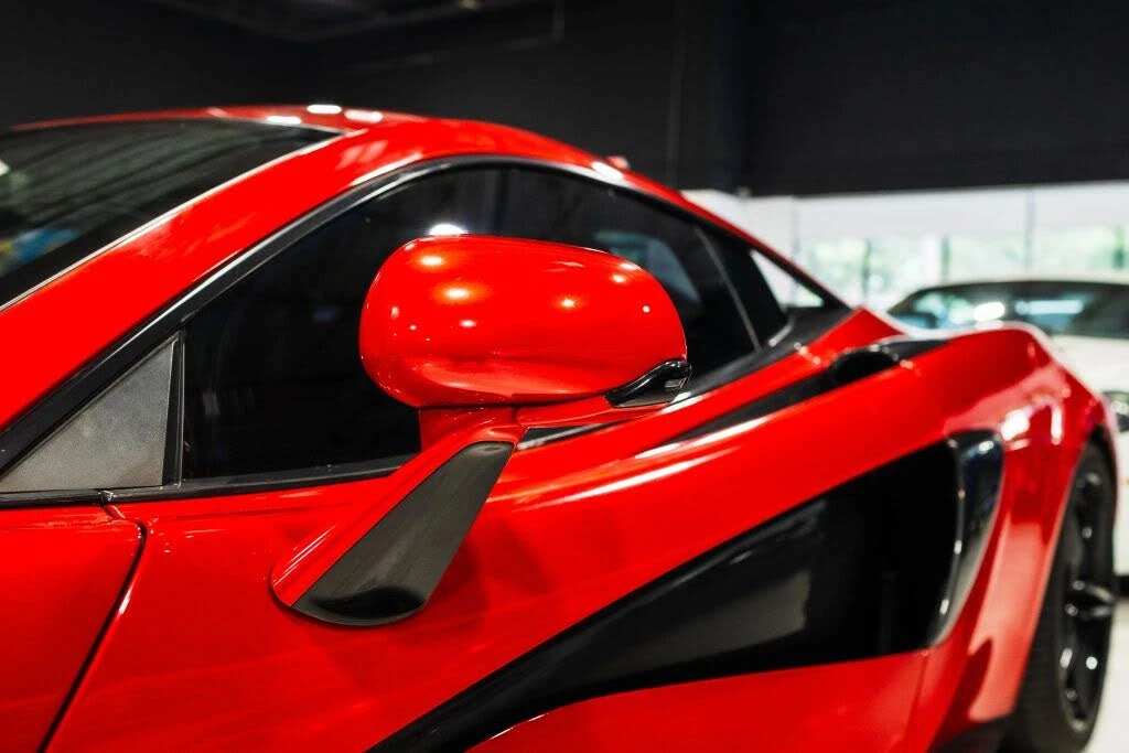 2017 McLaren 570S - Image 5 of 23