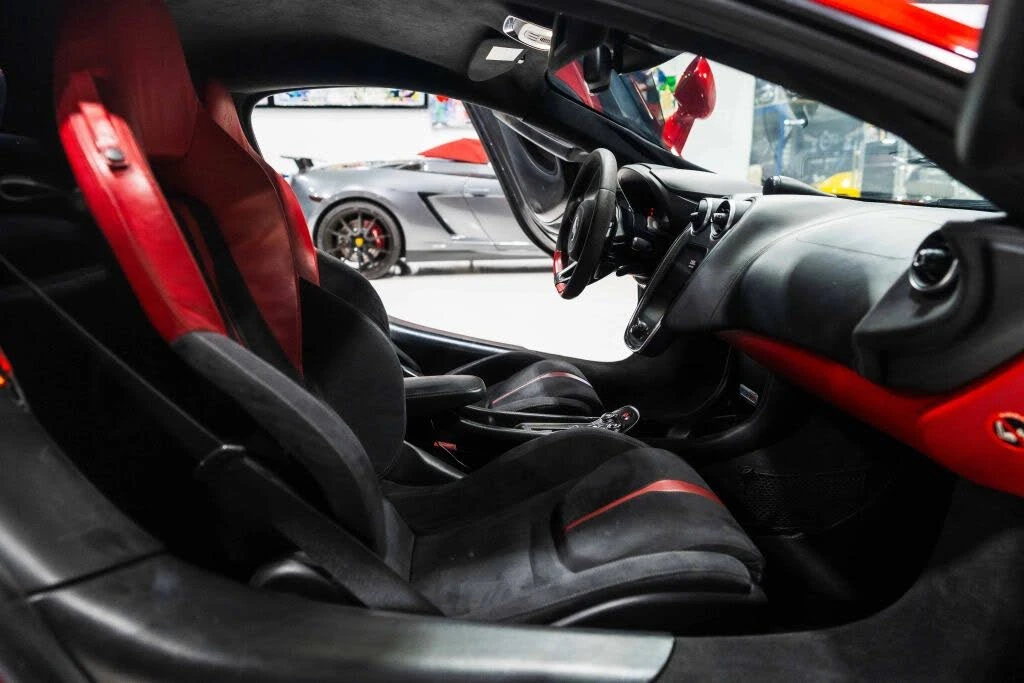 2017 McLaren 570S - Image 21 of 23