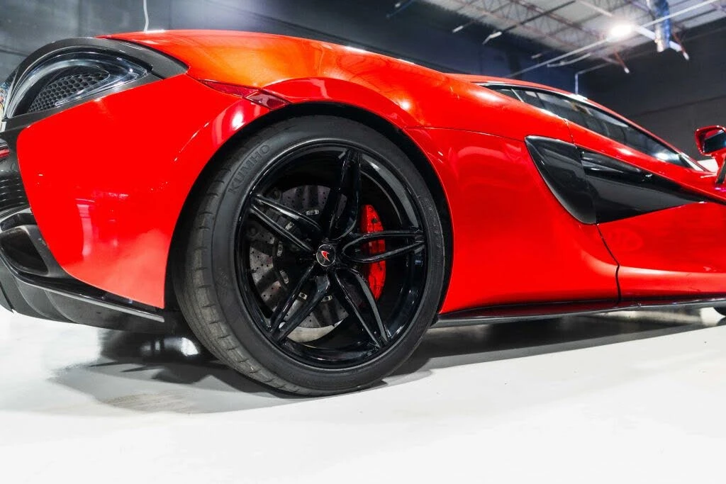 2017 McLaren 570S - Image 11 of 23
