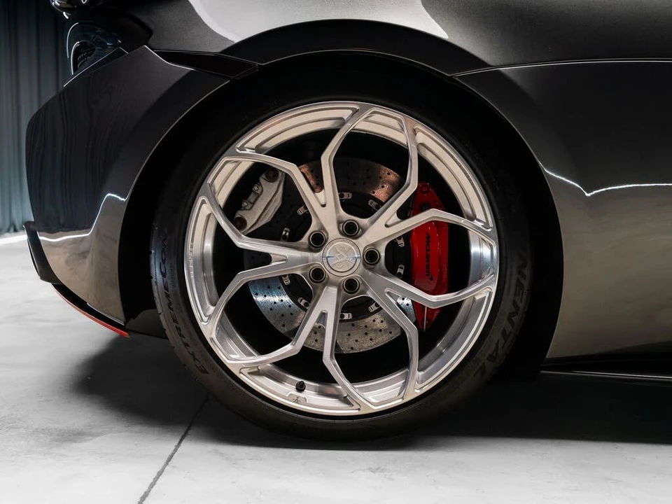 2017 McLaren 570S - Image 29 of 31